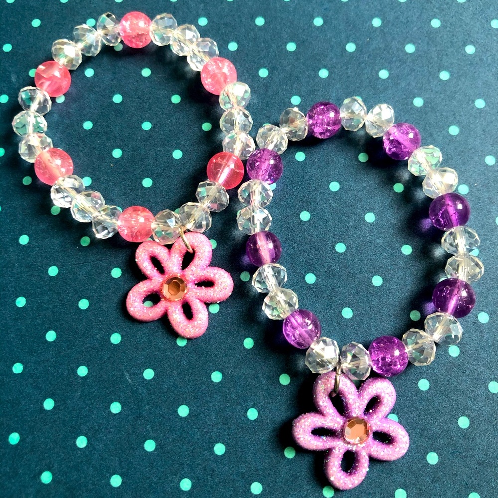 2 Cute girls bracelets
